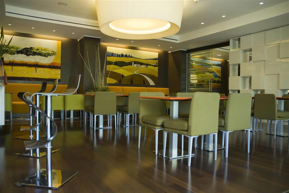 Hotel Cruise Montano Lucino Restaurant photo
